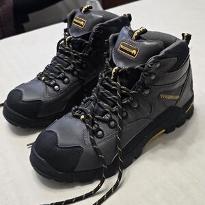 Weatherproof Outdoor Adventure Men's Boots - Gray and Black